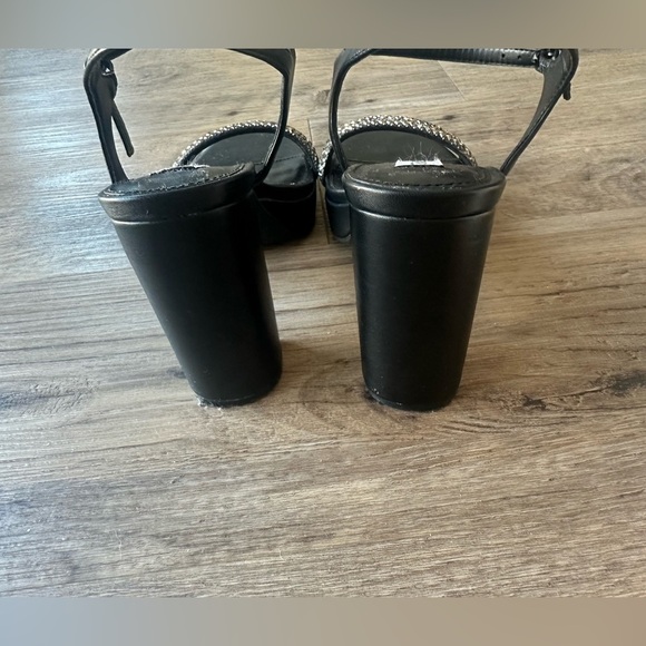 Steve Madden Platform - Picture 3 of 5